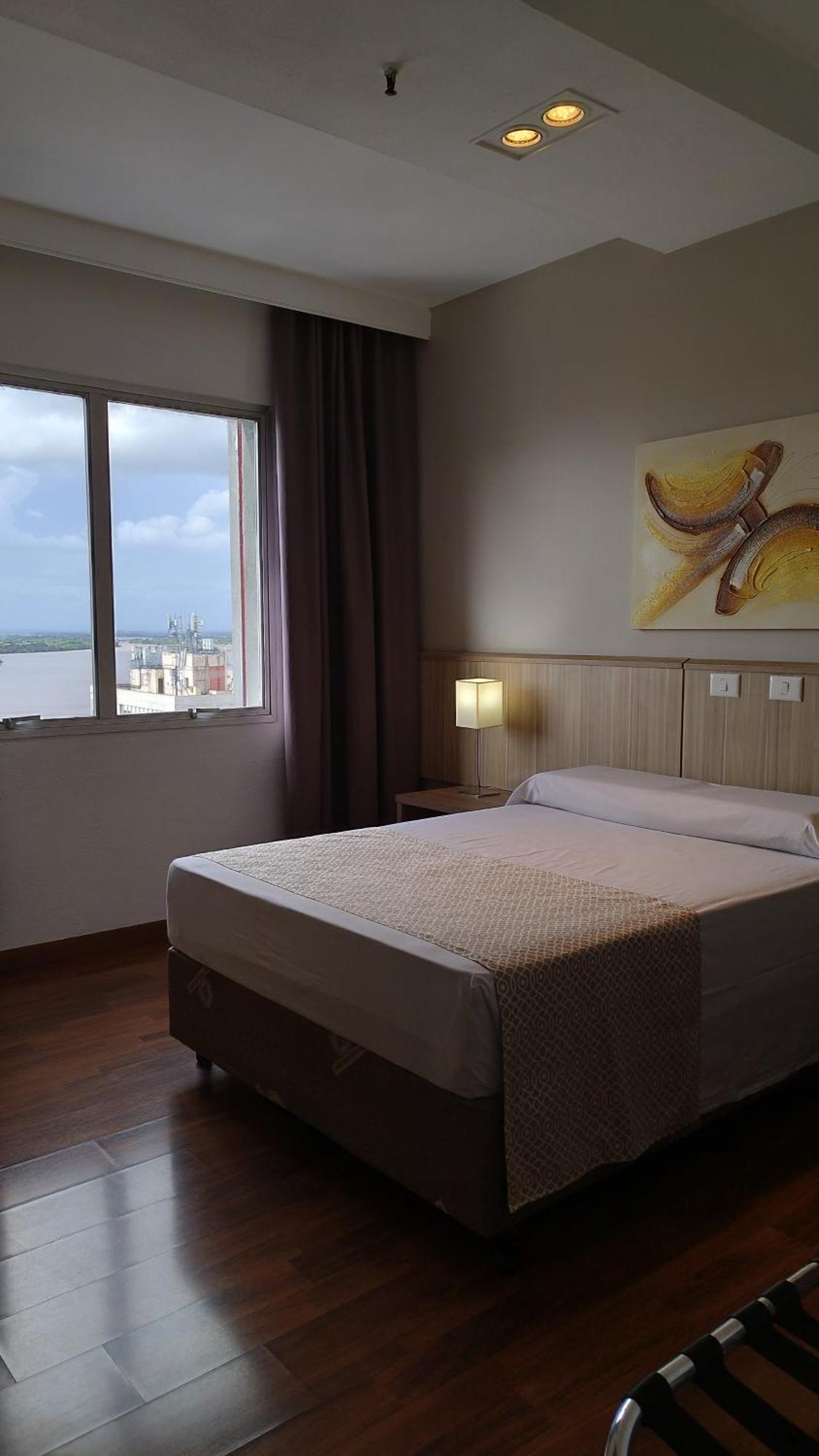 Hotel Nacional Inn Porto Alegre - Proximo Ao Complexo Hospitalar Santa Casa E Ufrgs Bagian luar foto